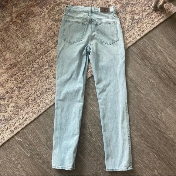 Madewell Full Length Classic Straight Jean - Picture 7 of 7